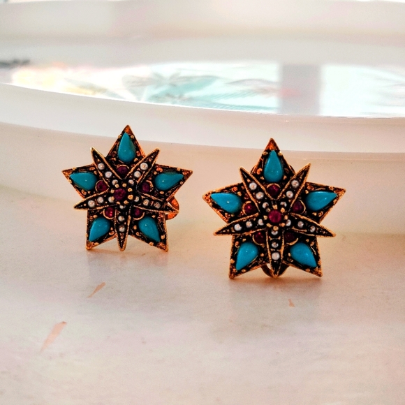 Vintage Stamped ART Co. Brand Clip-on Earrings (Turquoise Enamel & Garnet) - Picture 1 of 6